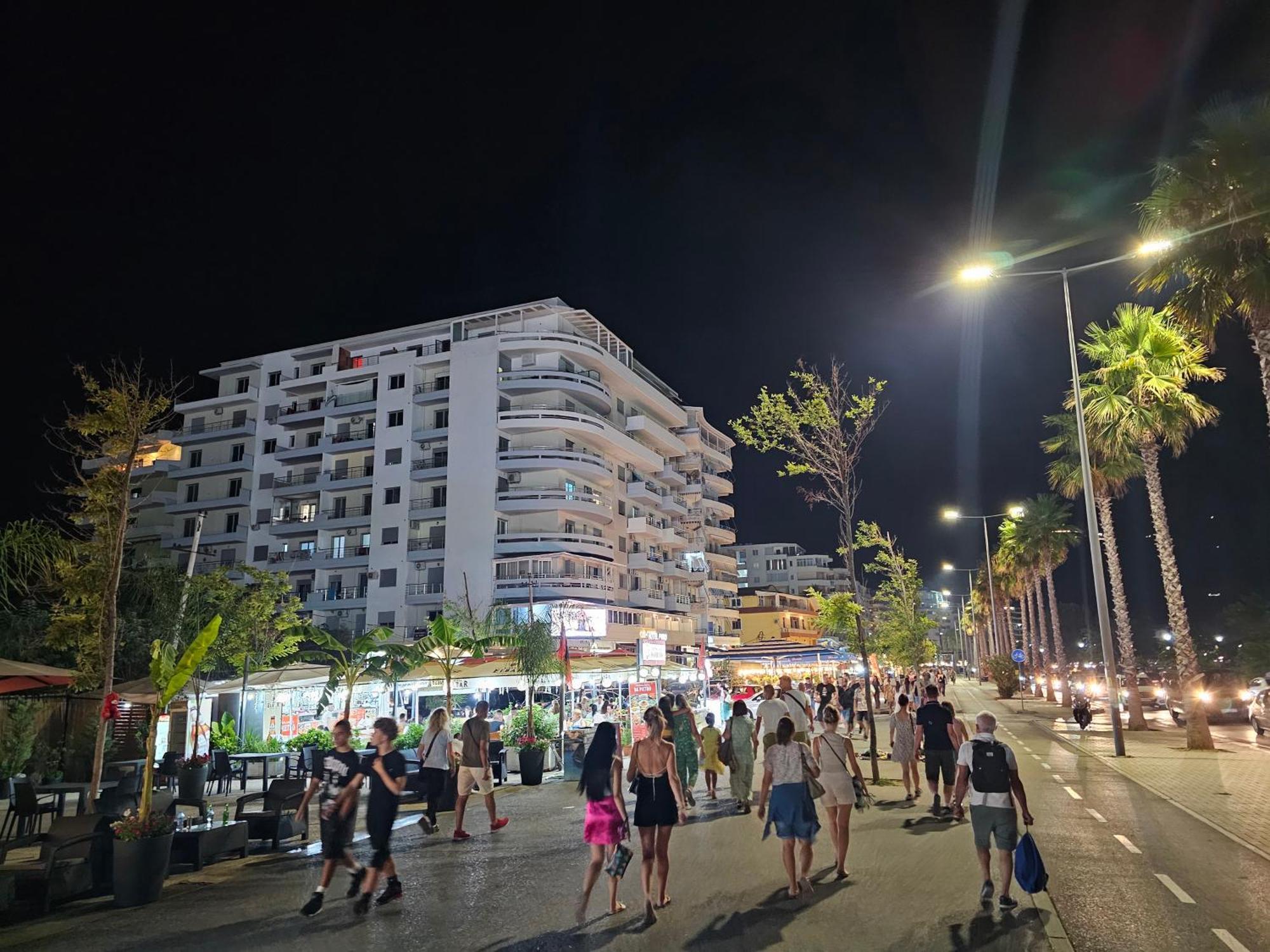Seascape Apartments Vlorë Exterior foto
